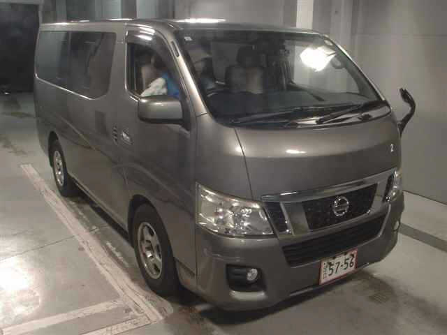 NISSAN CARAVAN — фото