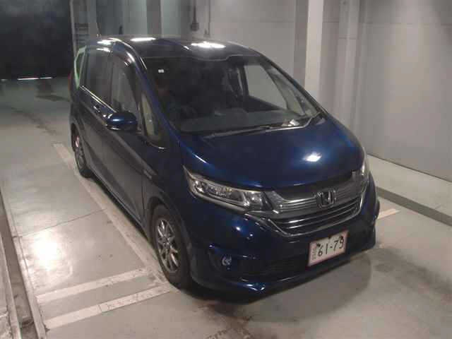 HONDA FREED — фото