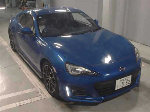 SUBARU BRZ — фото