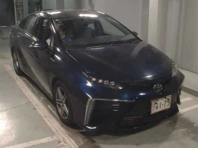 TOYOTA MIRAI — фото