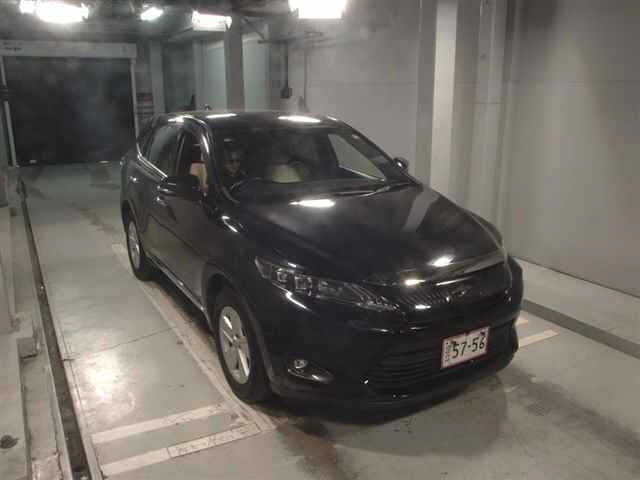 TOYOTA HARRIER — фото