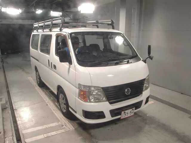 NISSAN CARAVAN — фото
