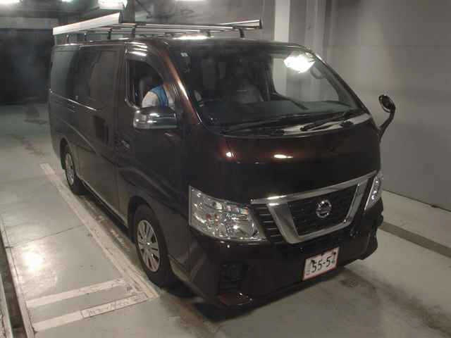NISSAN CARAVAN — фото