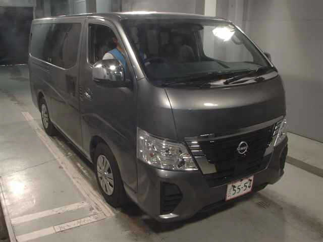 NISSAN CARAVAN — фото