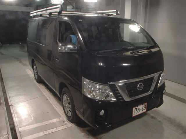 NISSAN CARAVAN — фото