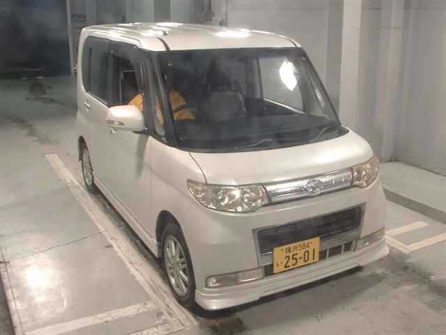DAIHATSU TANTO — фото