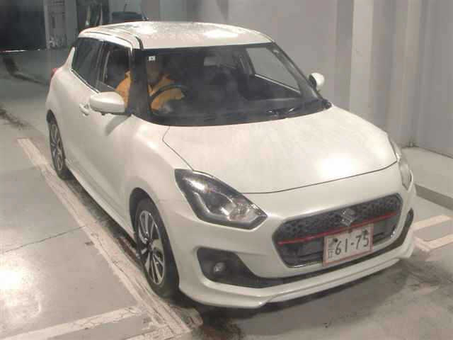 SUZUKI SWIFT — фото
