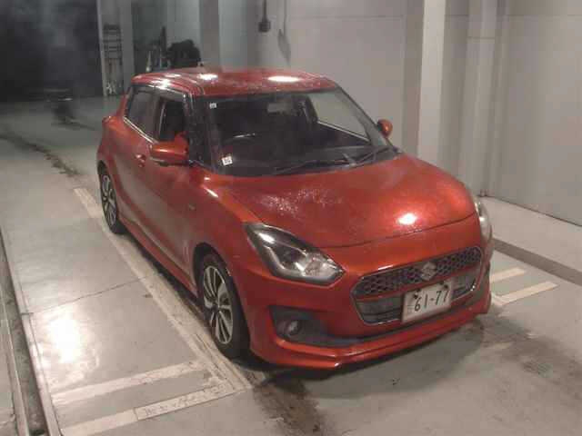 SUZUKI SWIFT — фото