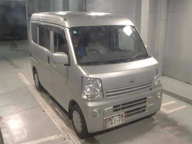 NISSAN CLIPPER — фото