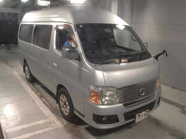NISSAN CARAVAN — фото