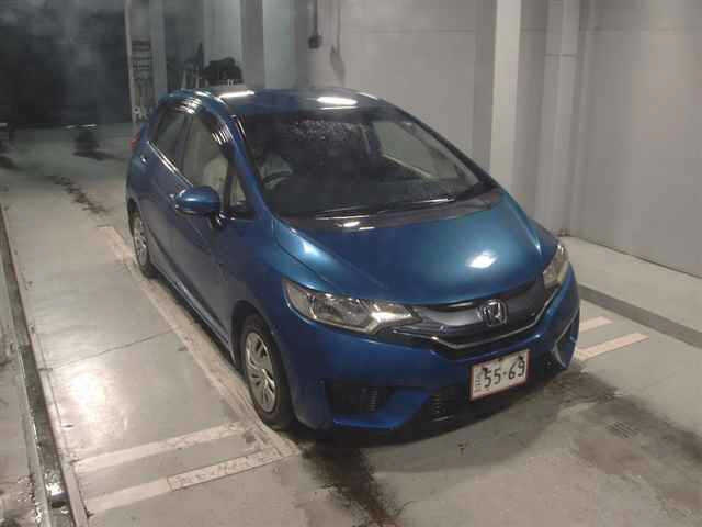 HONDA FIT — фото