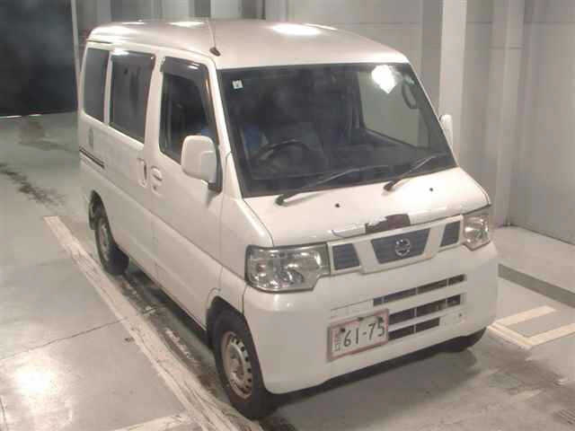 NISSAN CLIPPER — фото