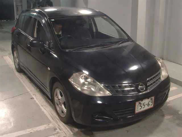 NISSAN TIIDA — фото