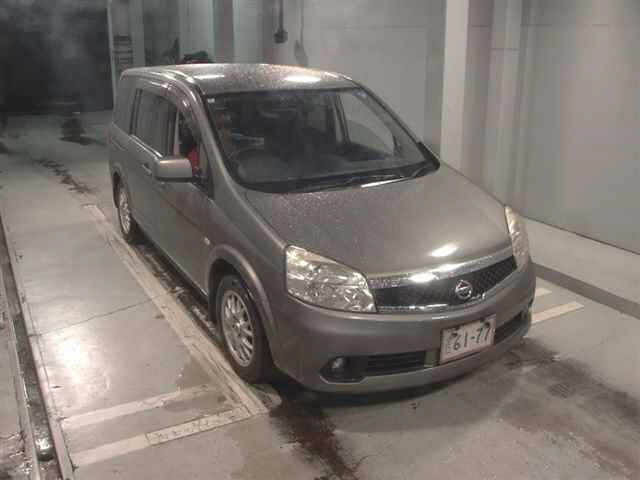 NISSAN LAFESTA — фото