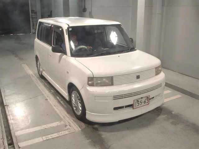 TOYOTA BB — фото