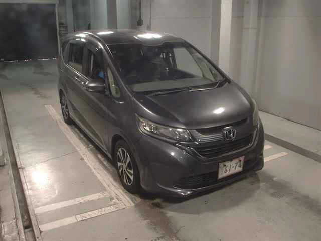 HONDA FREED — фото