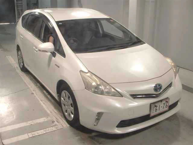 TOYOTA PRIUS — фото