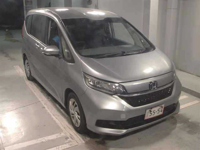 HONDA FREED — фото