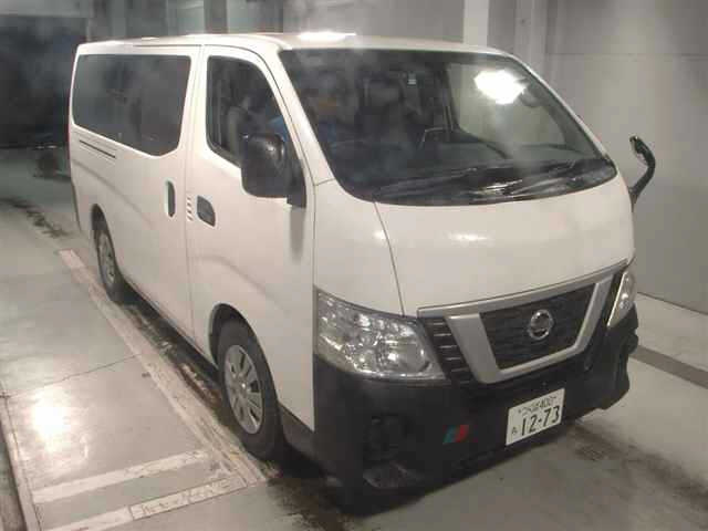 NISSAN CARAVAN — фото