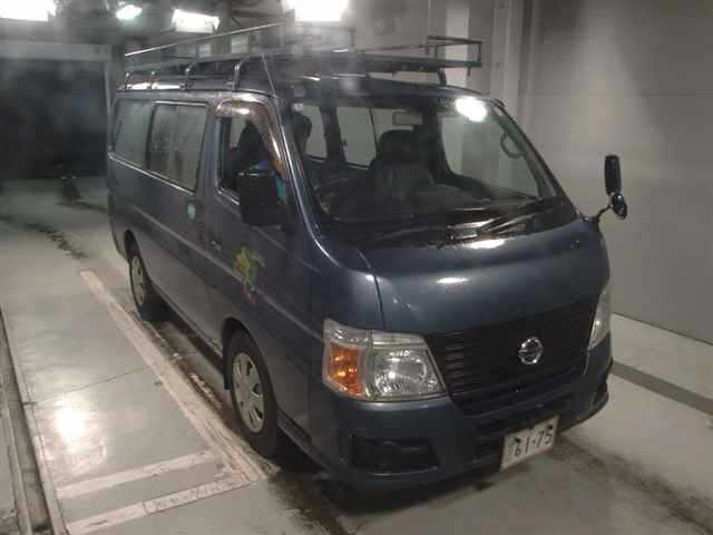 NISSAN CARAVAN — фото