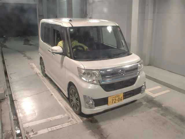 DAIHATSU TANTO — фото