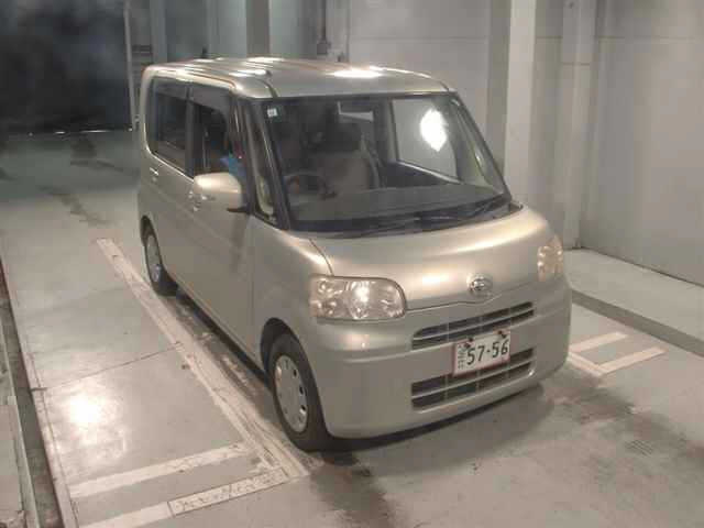 DAIHATSU TANTO — фото