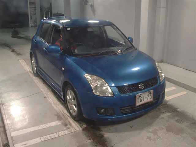 SUZUKI SWIFT — фото