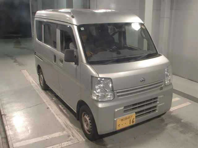 NISSAN CLIPPER — фото