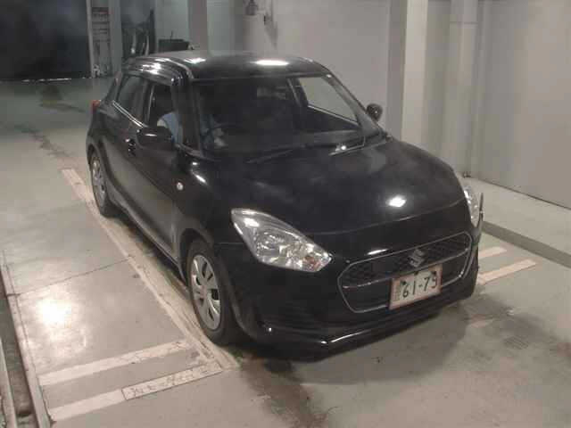 SUZUKI SWIFT — фото
