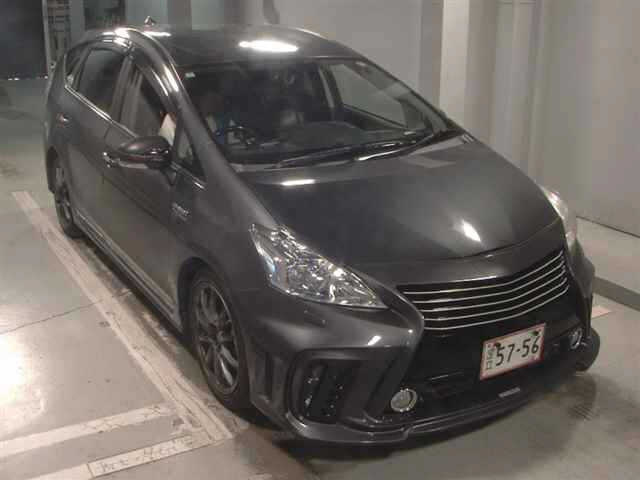 TOYOTA PRIUS — фото