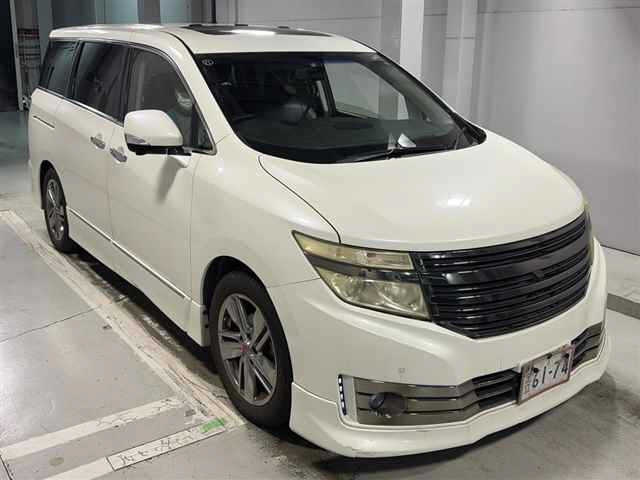 NISSAN ELGRAND — фото