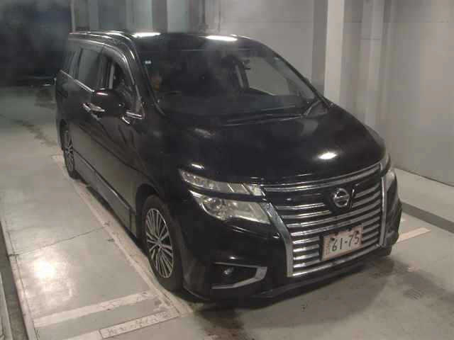 NISSAN ELGRAND — фото