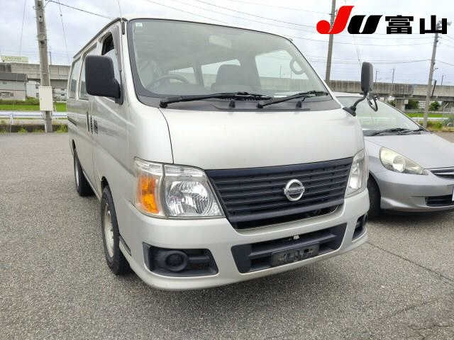 NISSAN CARAVAN — фото