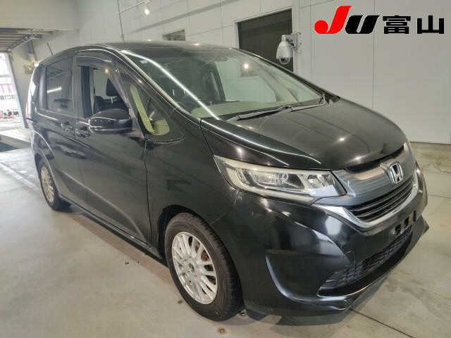HONDA FREED — фото