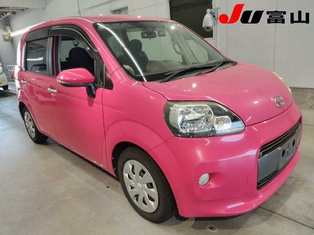 TOYOTA PORTE — фото
