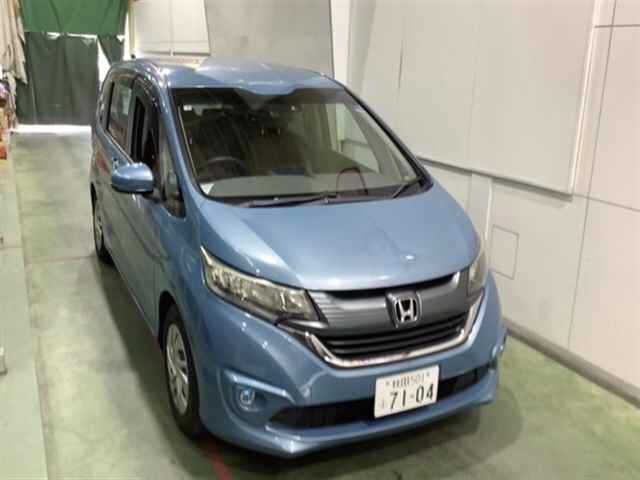 HONDA FREED — фото