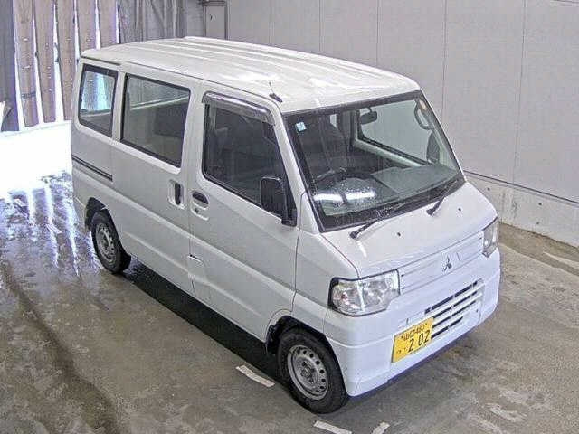 MITSUBISHI MINICAB — фото