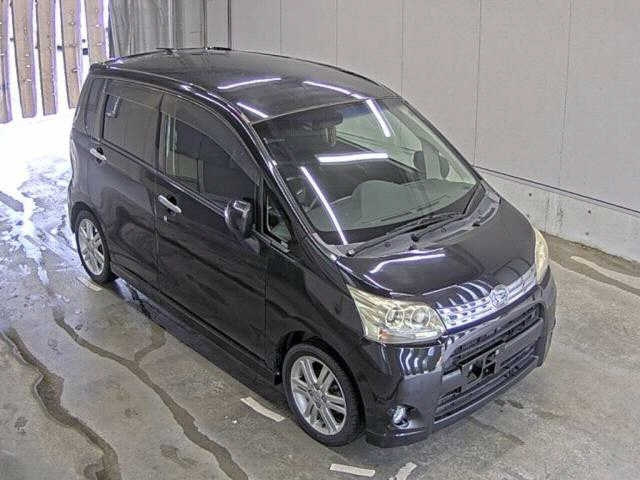 DAIHATSU MOVE — фото