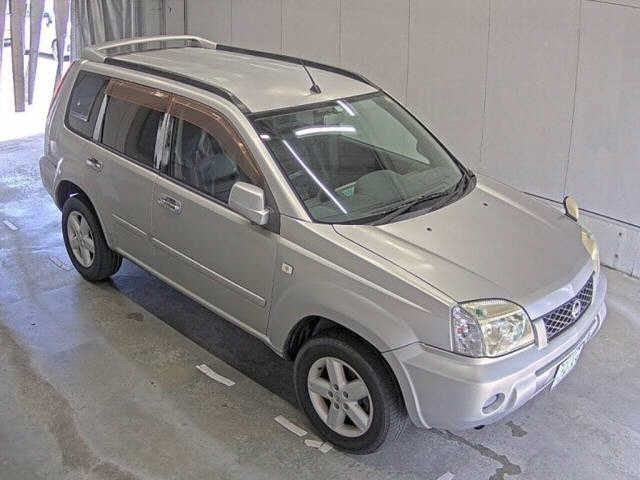 NISSAN X TRAIL — фото