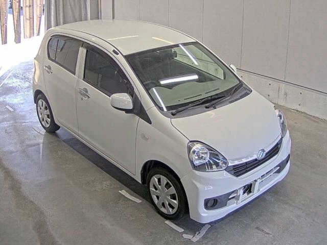 DAIHATSU MIRA — фото