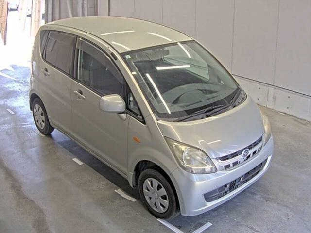 DAIHATSU MOVE — фото