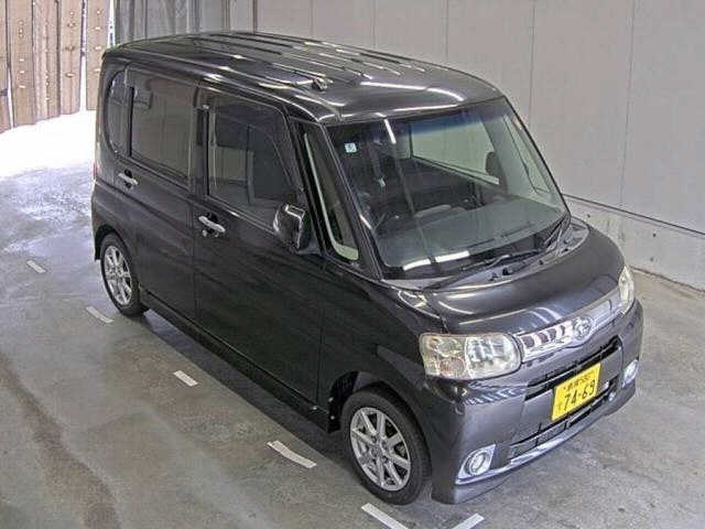 DAIHATSU TANTO — фото