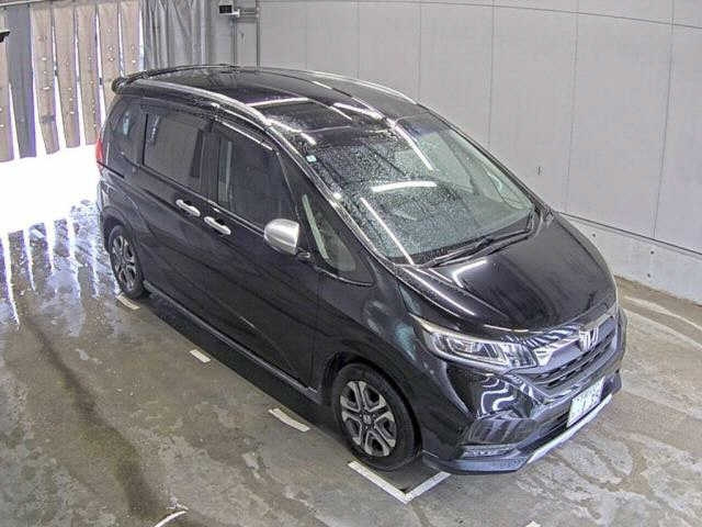 HONDA FREED — фото
