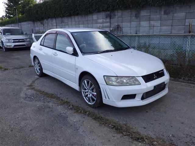 MITSUBISHI LANCER — фото
