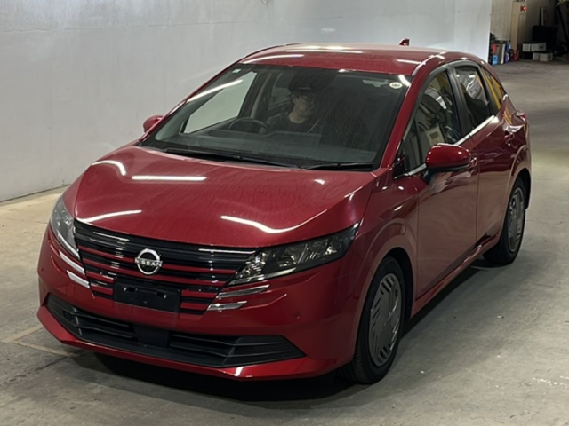 NISSAN NOTE — фото