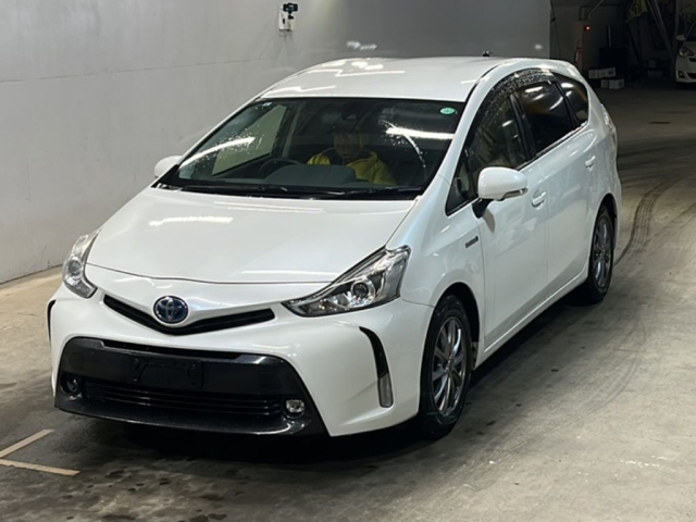 TOYOTA PRIUS — фото