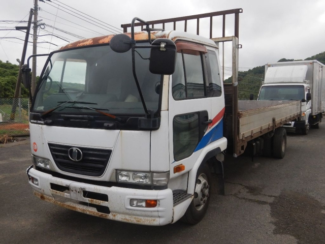 NISSAN CONDOR — фото