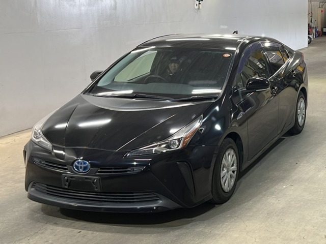 TOYOTA PRIUS — фото