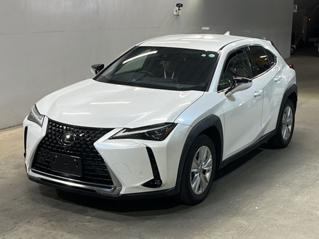 LEXUS UX — фото