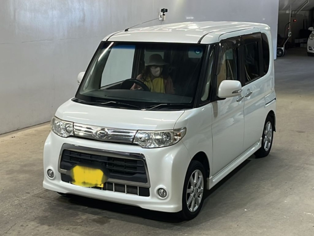 DAIHATSU TANTO — фото